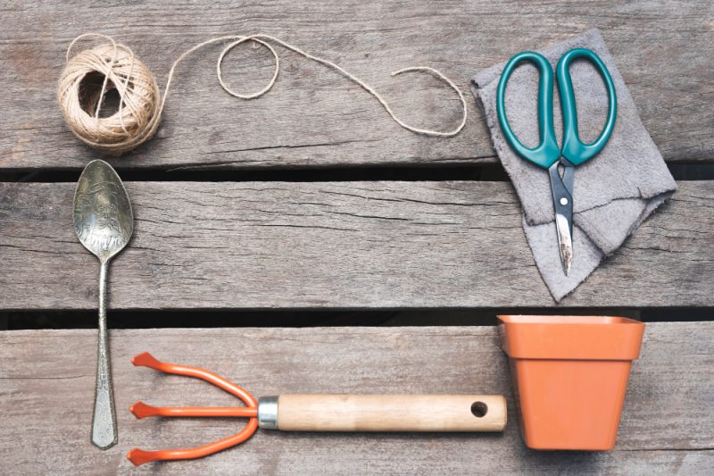 Proiect DIY: suport de flori suspendat
