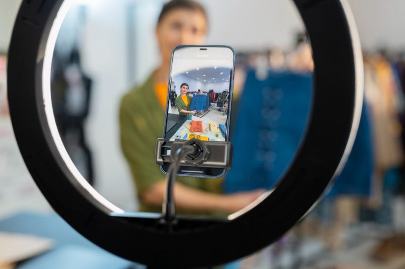 Rolul influencerilor în lansările de produse