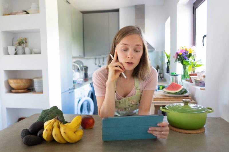 Cum să îți reglezi pofta de mâncare în mod intuitiv